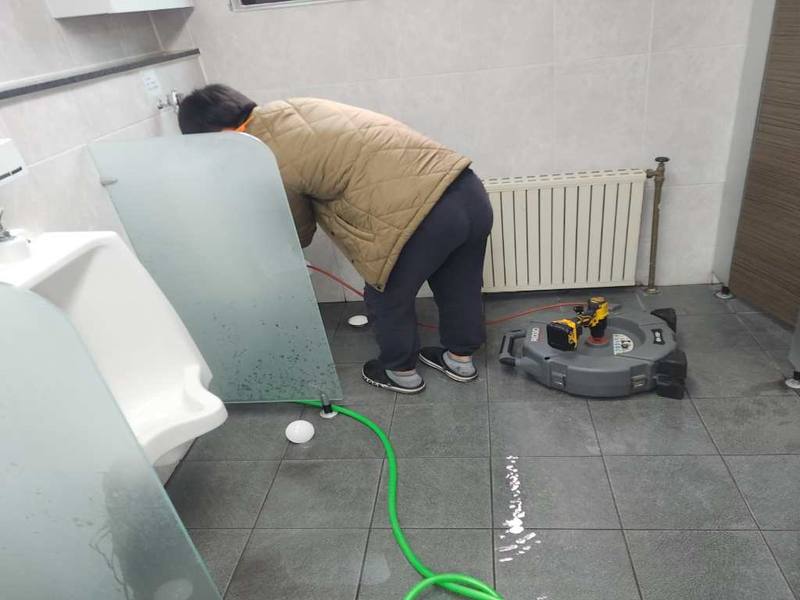 화성 소변기·상가 배관 작업사례 6