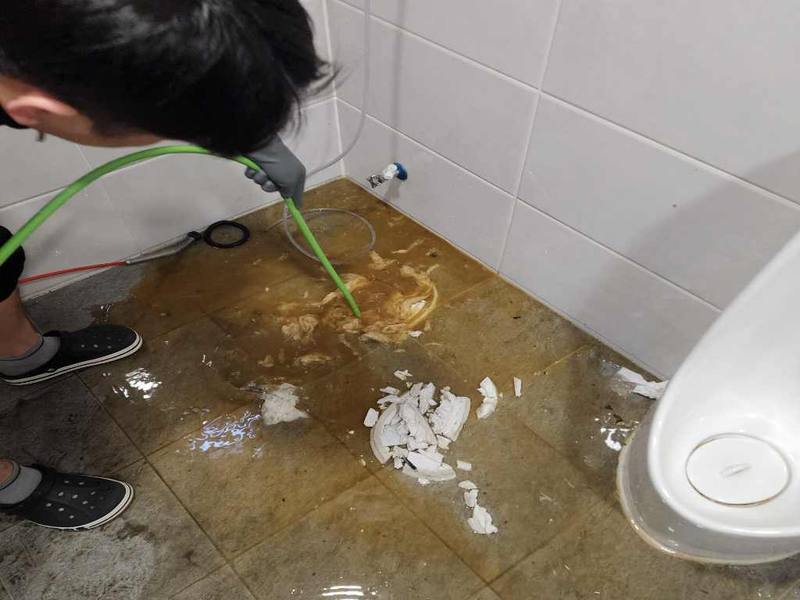화성 하수구역류 작업사례 8